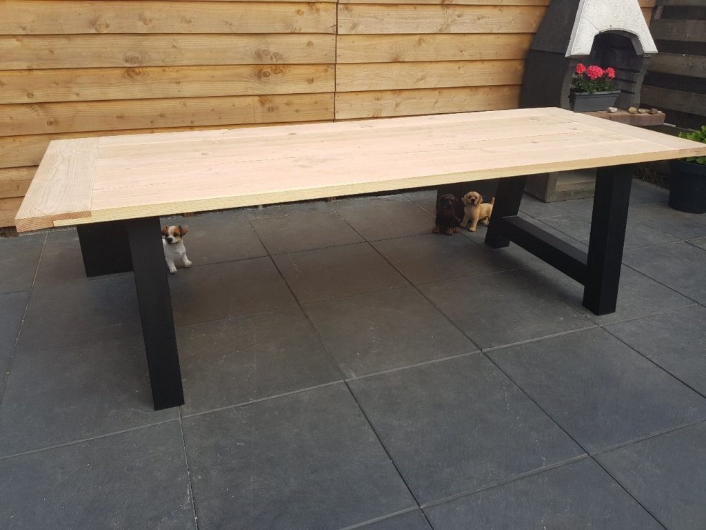 Douglas Tuintafel 4.5 Apoot J&amp;P BuitenHout